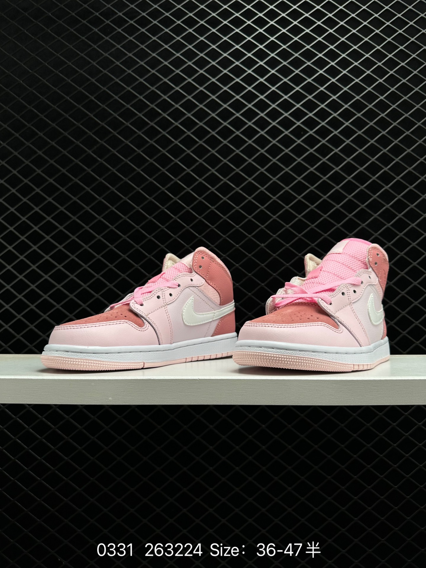 NIKE AIR JORDAN 1 MID AJ1